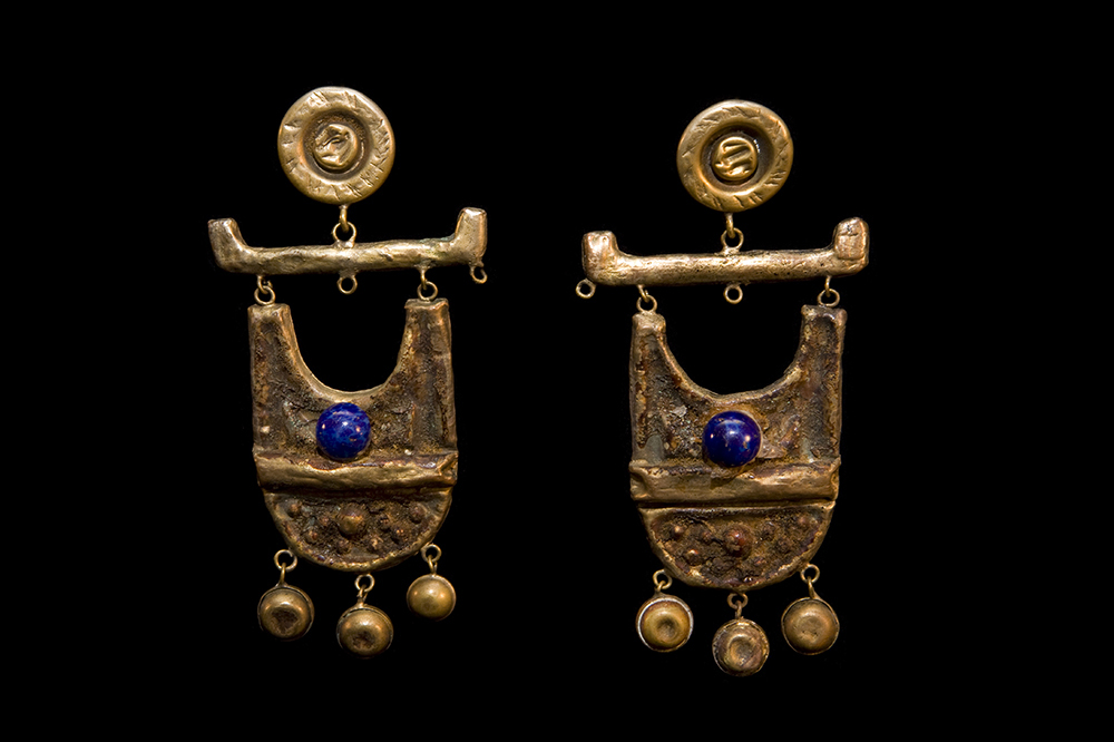 Earrings 8 Earrings 8