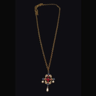 necklace with pendant 46