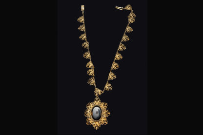necklace with pendant 48