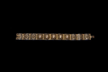 1800 bracelets 59