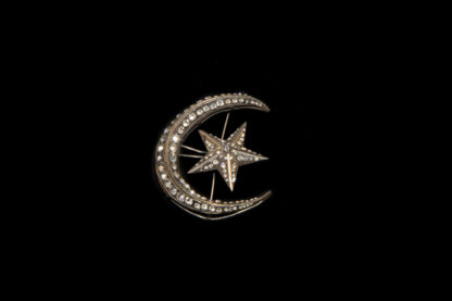 1800 Brooch 33