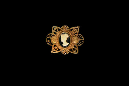 1800 Brooch 40