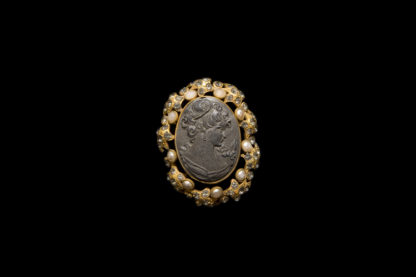 1800 Brooch 46