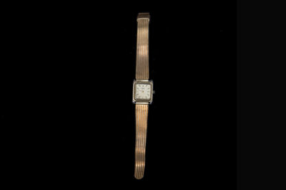 1900 Wristwatch 36