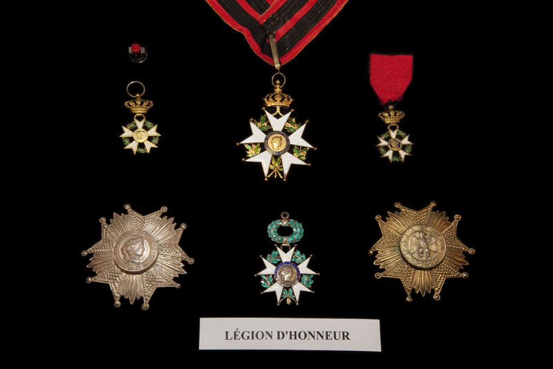 France 28-29-30-31-32-33 France 28-29-30-31-32-33